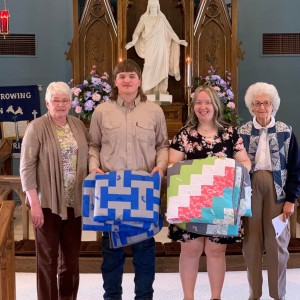 HS%20Grad%20Pekin%2022